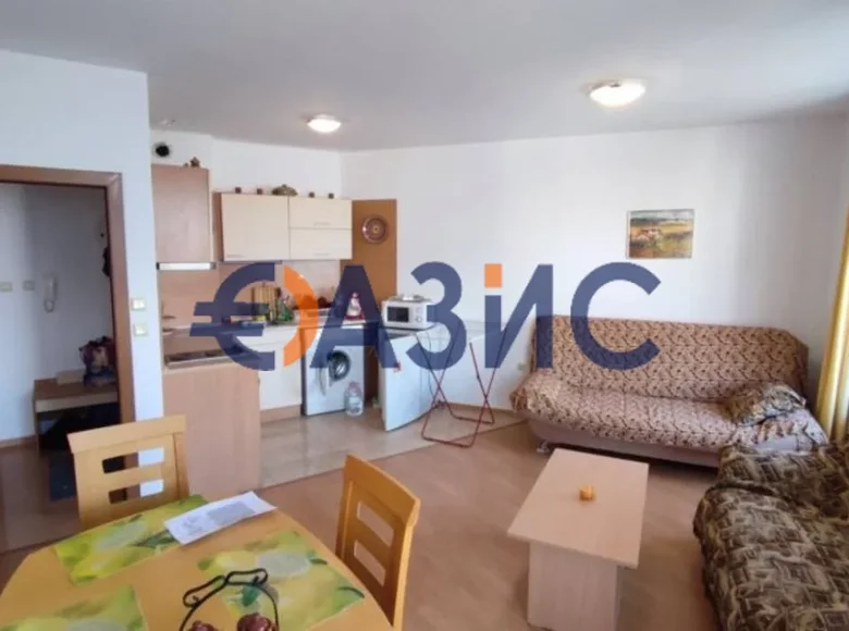 Mieszkanie 2 pokoi 62 m² Nesebyr, Bułgaria
