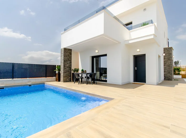 Villa de tres dormitorios 138 m² Entrenaranjos, Španjolska