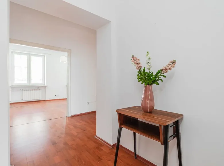 Квартира 2 комнаты 63 м² Варшава, Польша