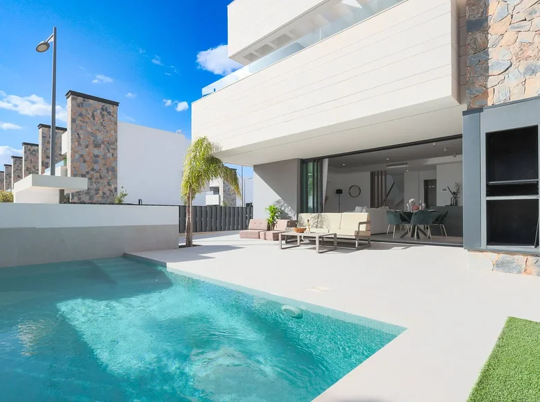 3 bedroom villa 246 m² Torre-Pacheco, Spain