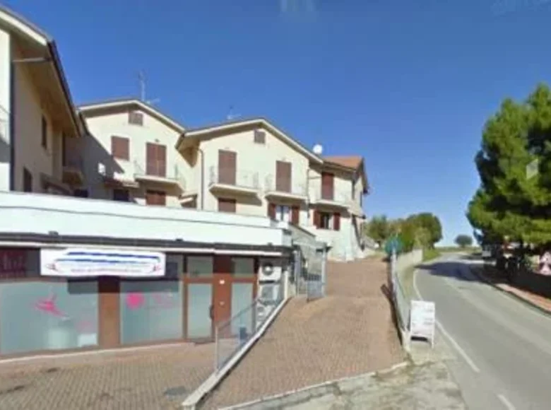 Szeregowiec 8 pokojów 210 m² Terni, Włochy