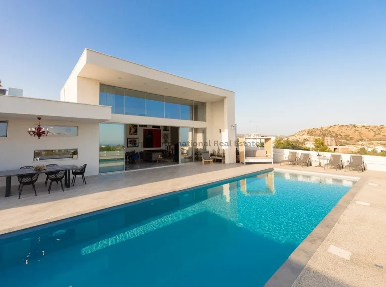 3 bedroom bungalow 230 m² Demos Agiou Athanasiou, Cyprus