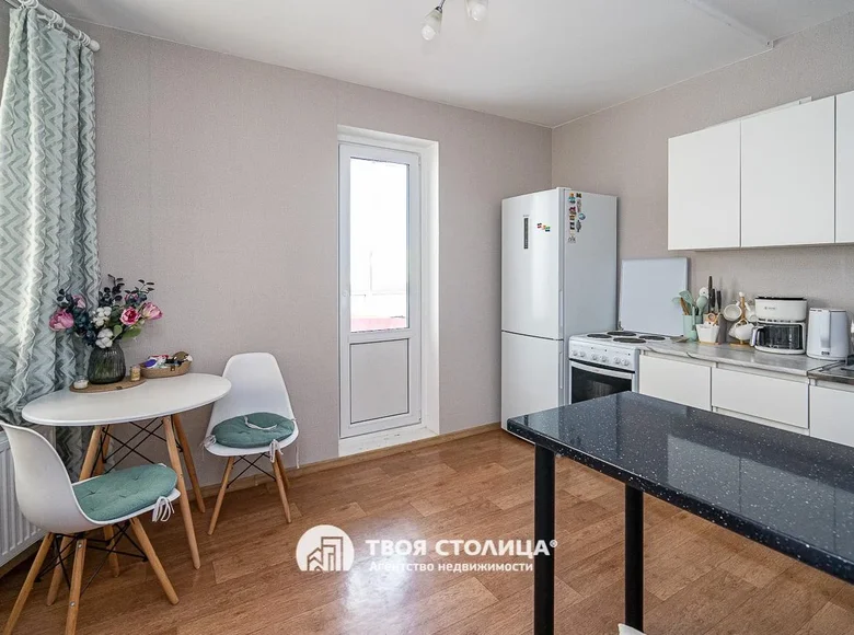 Квартира 2 комнаты 66 м² Минск, Беларусь
