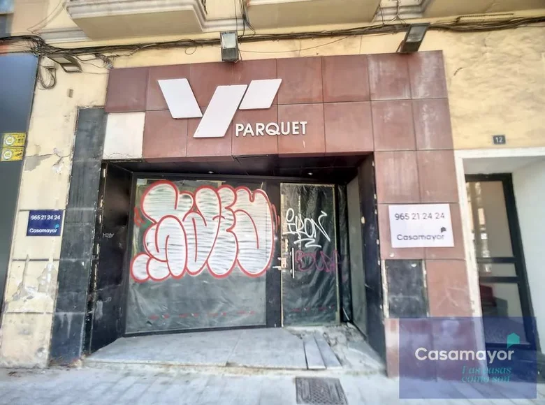 Propiedad comercial 136 m² en Alicante, Španjolska