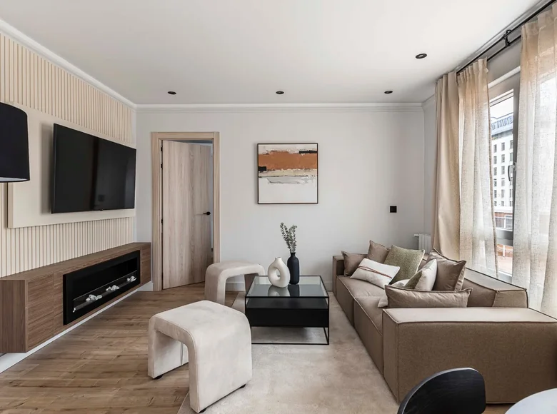 2 bedroom apartment 96 m² Madrid, Spain