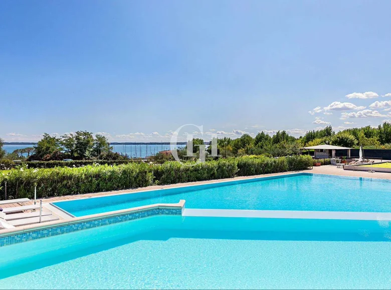 Townhouse 2 bedrooms 110 m² Moniga del Garda, Italy