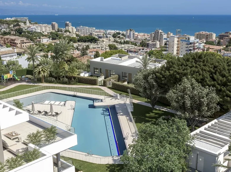 Mieszkanie 4 pokoi 123 m² Torremolinos, Hiszpania