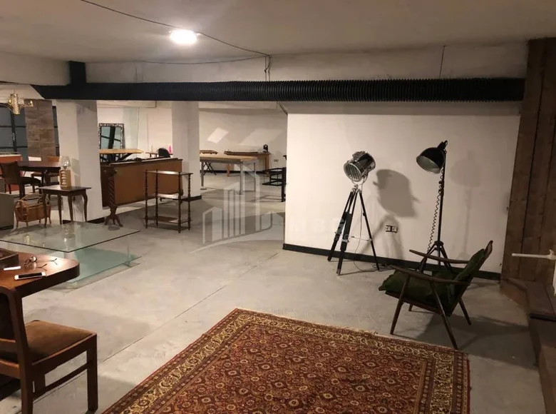 Propriété commerciale 194 m² à Tbilissi, Géorgie