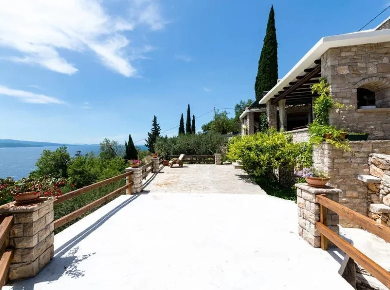 Hotel 302 m² Bol, Chorwacja