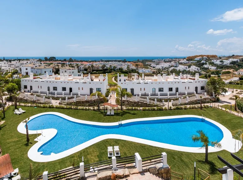 3 bedroom apartment 122 m² Estepona, Spain
