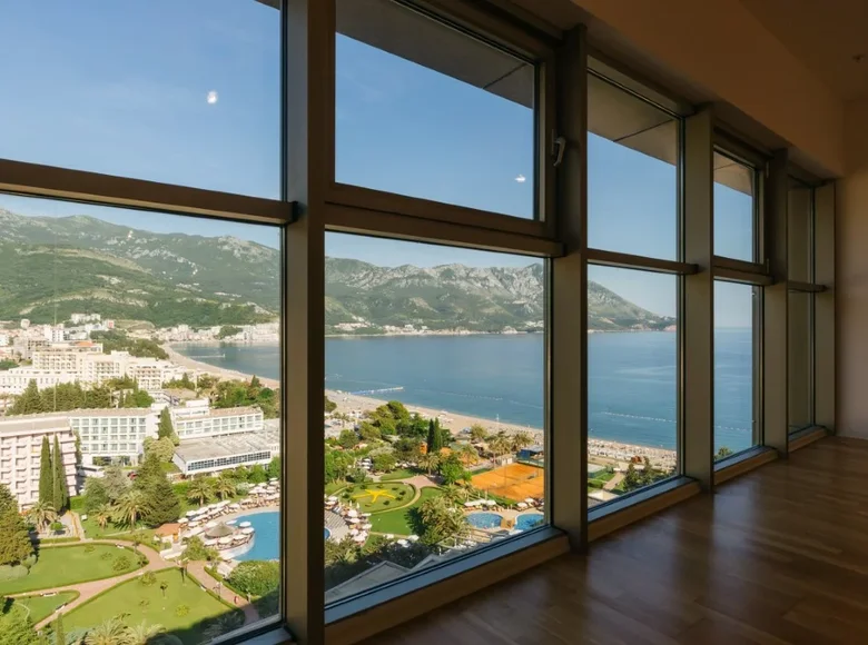 2 bedroom apartment 90 m² Budva, Montenegro