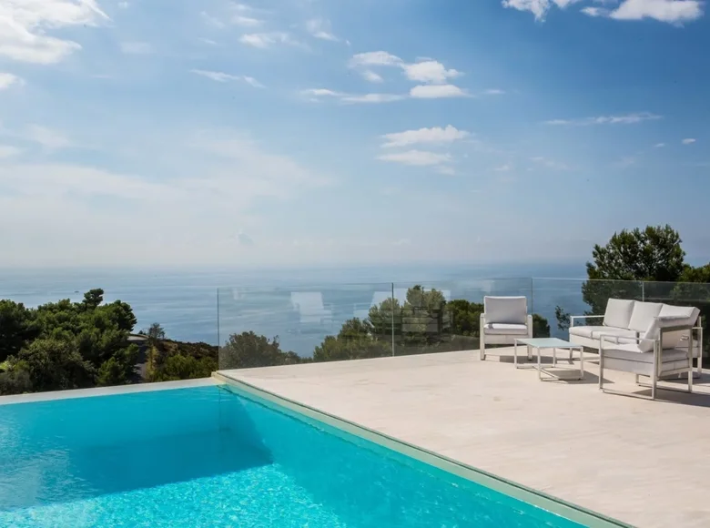 6 room house 800 m² in Liguria, Italy