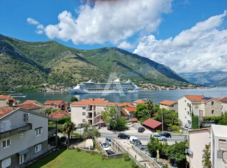 Apartamento 2 habitaciones 71 m² Dobrota, Montenegro