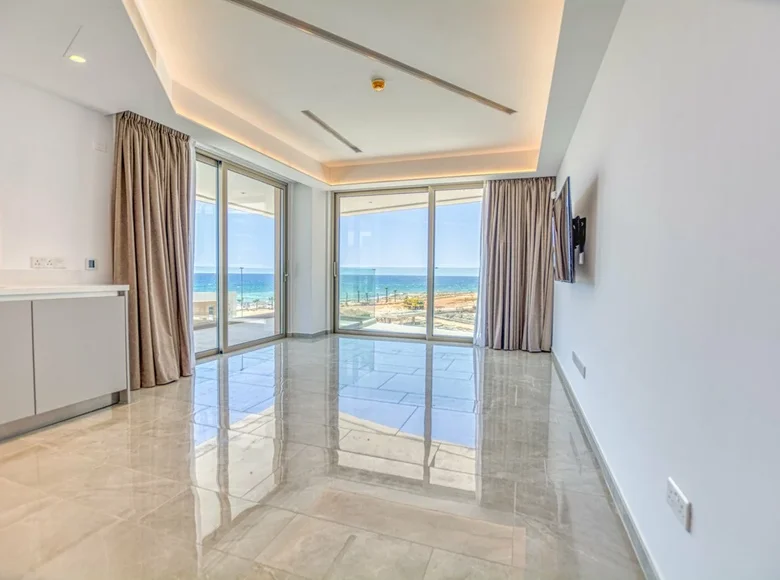 Appartement 1 chambre 65 m² Agía Nápa, Chypre