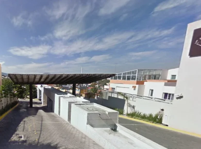 3 bedroom house 450 m² Ciudad Lopez Mateos, Mexico