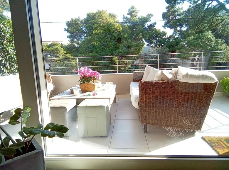 Квартира 2 спальни 70 м² Municipality of Vari Voula Vouliagmeni, Греция