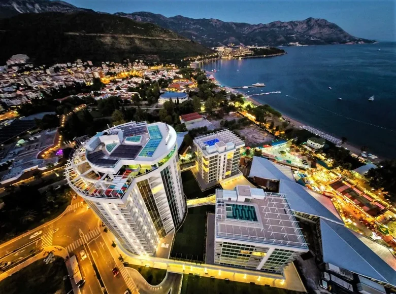 2 bedroom condo 104 m² Budva, Montenegro