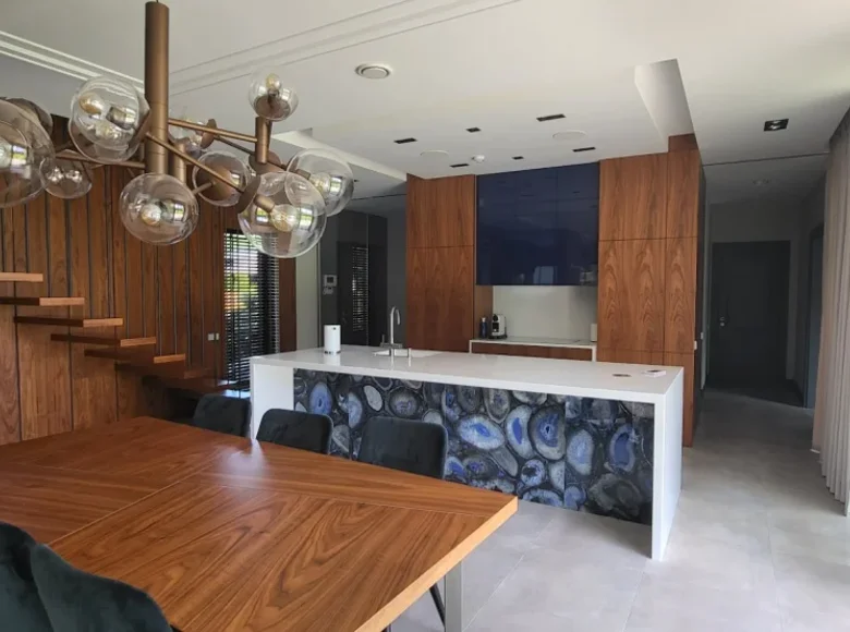 5 room house 369 m² Babites pagasts, Latvia