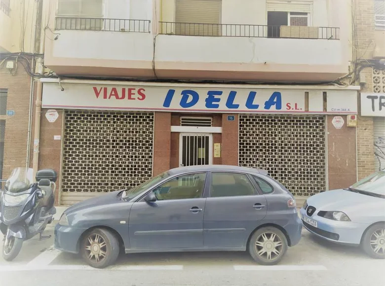 Commercial property 120 m² in Alicante, Spain