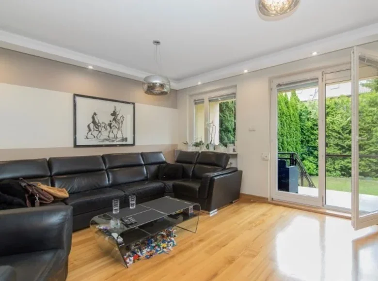 Дом 6 комнат 276 м² в Варшаве, Польша