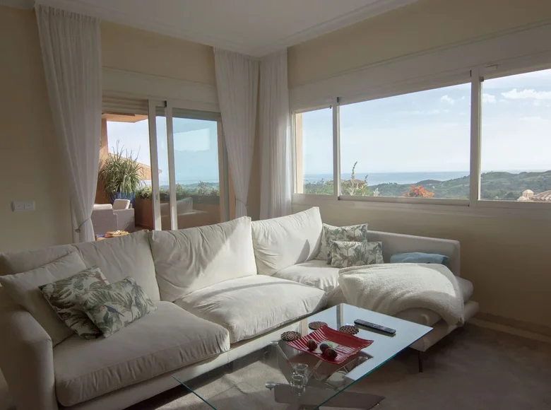 2 bedroom apartment 117 m² Ojen, Spain