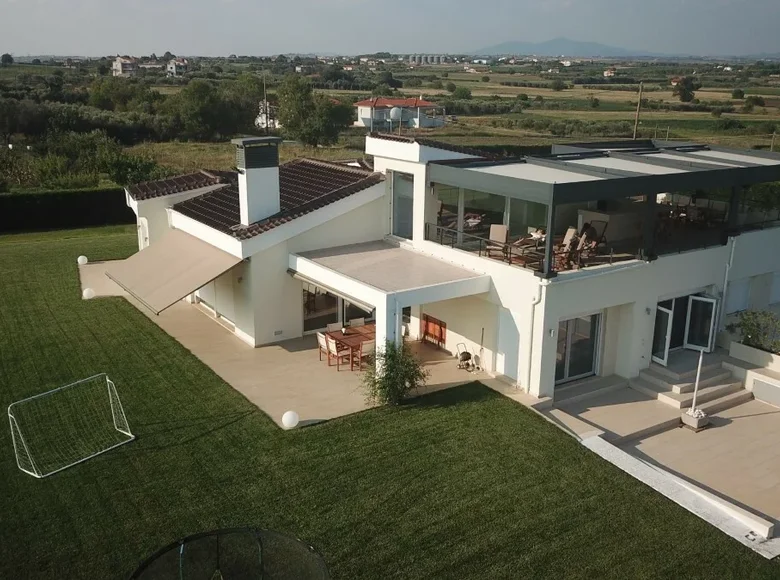 villa de 5 dormitorios 350 m² Epanomi, Grecia