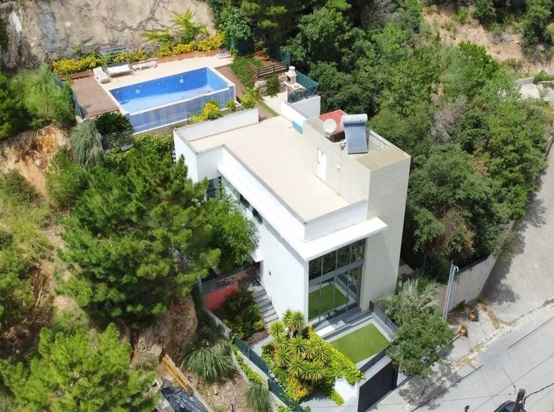 Villa de 4 dormitorios 230 m² Lloret de Mar, Španjolska