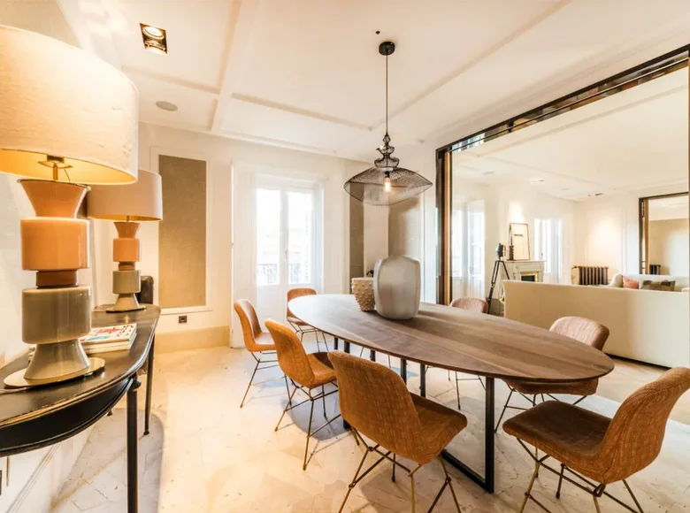 Квартира 4 спальни 379 м² Мадрид, Испания