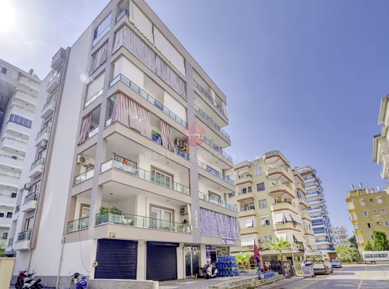 2 bedroom apartment 90 m² Mahmutlar, Turkey
