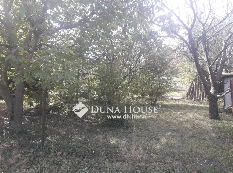 Land 1 981 m² Budapest, Hungary