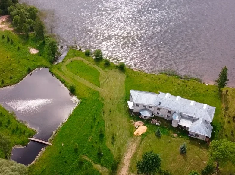 Hotel 664 m² in Pierabrodski sielski Saviet, Belarus