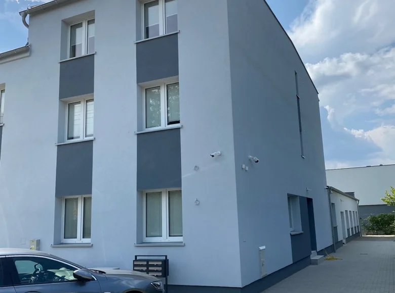 Commercial property 390 m² in Poznan, Poland