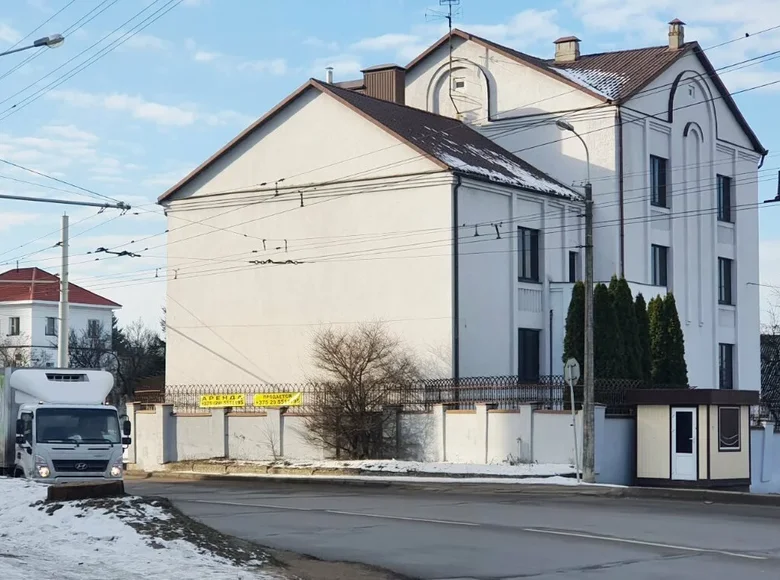 House 948 m² Minsk, Belarus