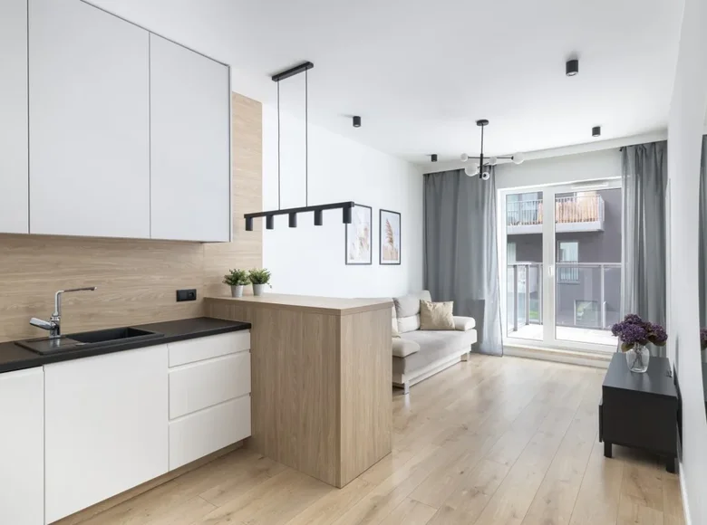 2 room apartment 37 m² in Warsaw, Poland