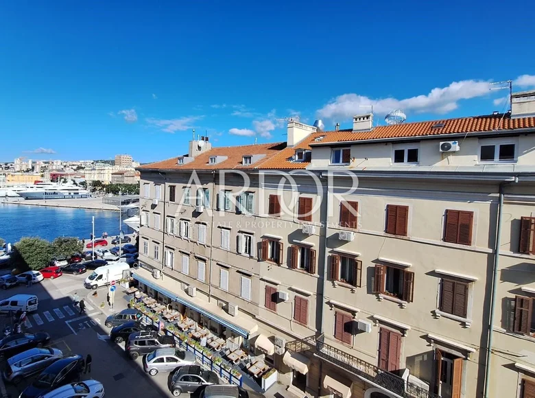 5 bedroom apartment 144 m² Grad Rijeka, Croatia