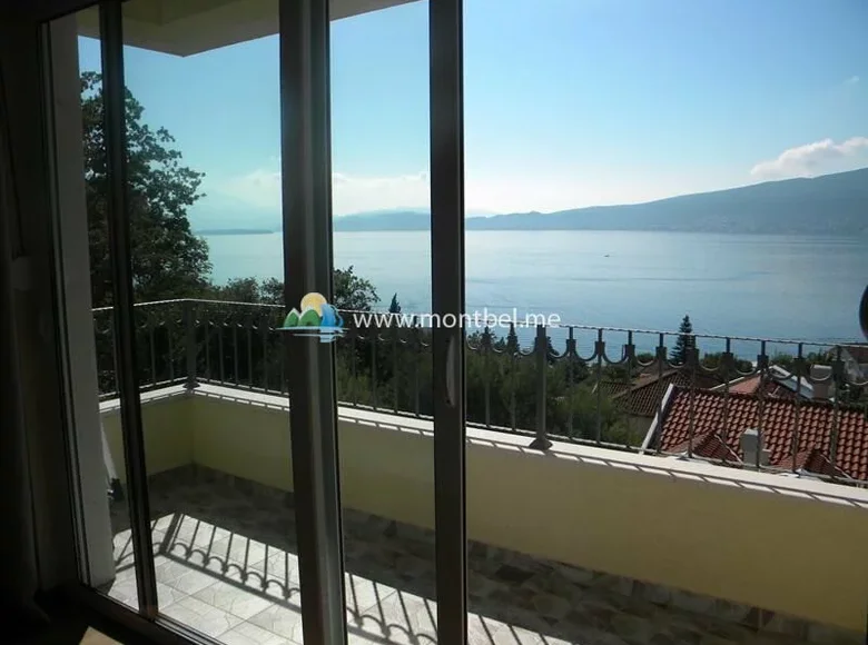 Haus 4 Schlafzimmer 170 m² Baosici, Montenegro