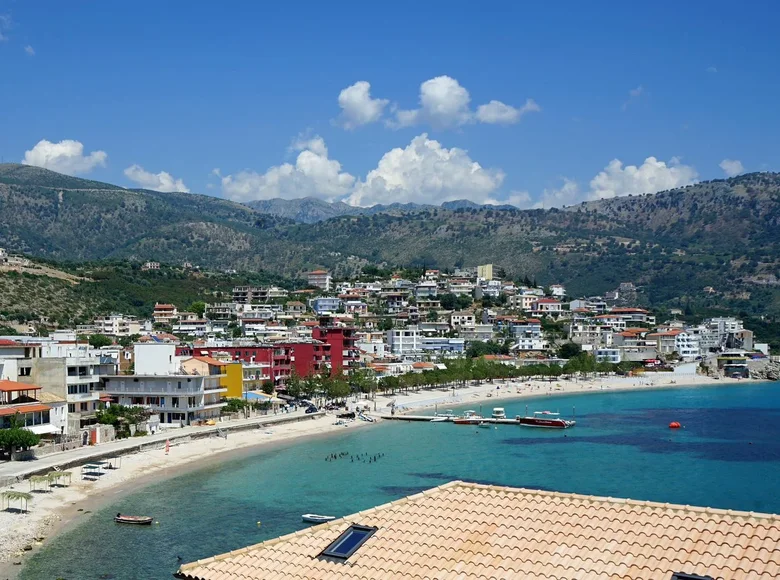 Mieszkanie 2 pokoi 112 m² Himare, Albania
