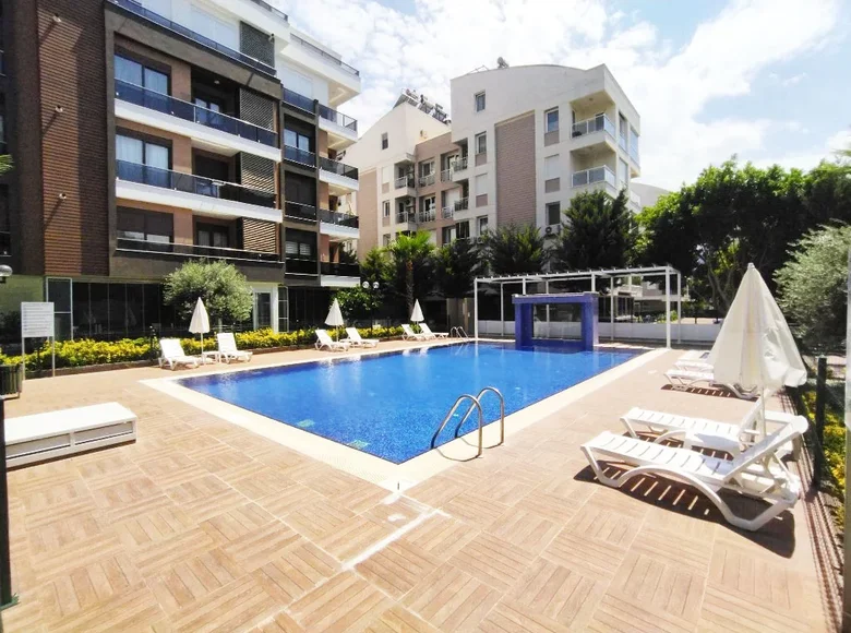 4 room apartment  Muratpasa, Turkey