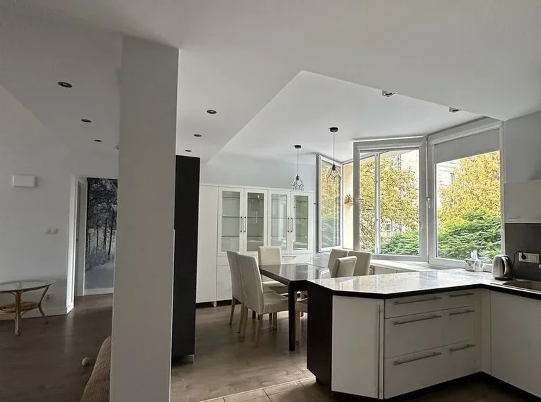 3 room apartment 65 m² in Warsaw, Poland