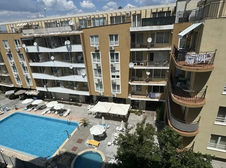 Квартира 2 комнаты 57 м² Несебр, Болгария