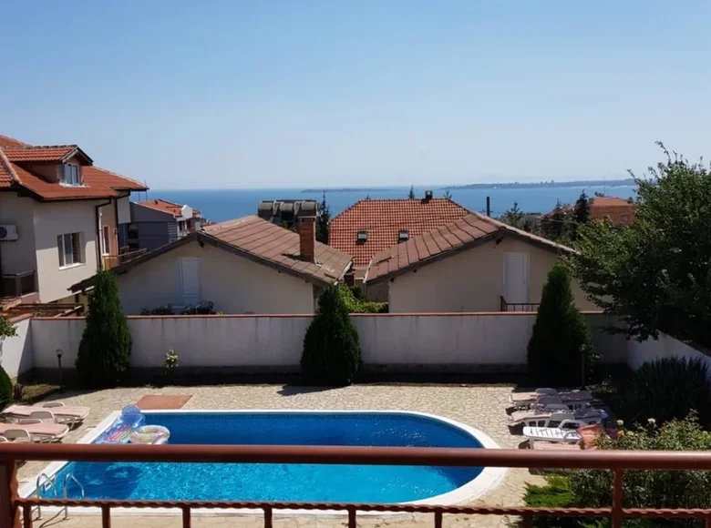 Mieszkanie 2 pokoi 52 m² Nesebyr, Bułgaria