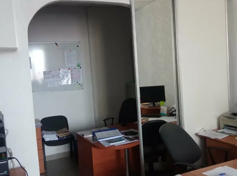 Bureau 30 m² à Kalodziscanski sielski Saviet, Bélarus