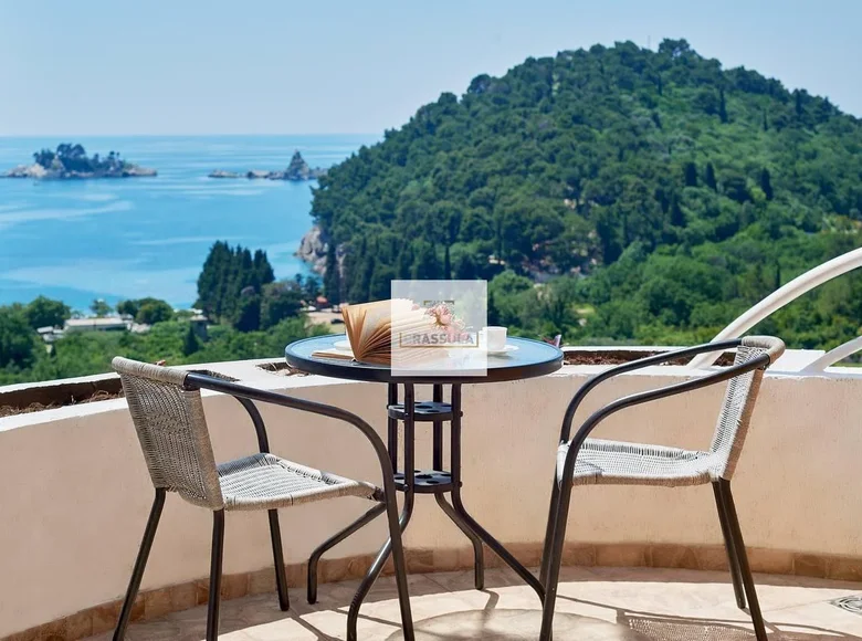 Haus 16 Schlafzimmer 665 m² Lastva Grbaljska, Montenegro