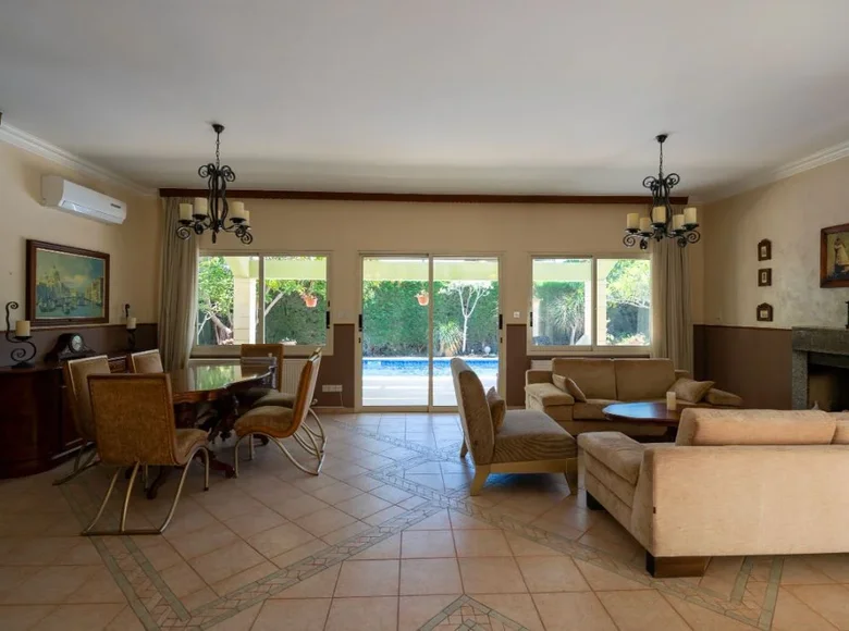 Haus 3 Schlafzimmer 225 m² Limassol, Zypern