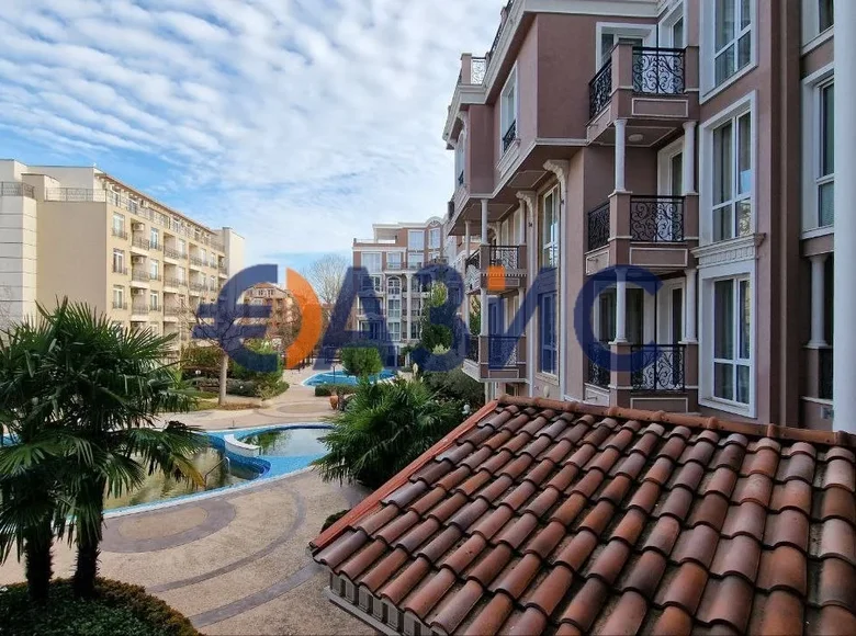 Квартира 3 комнаты 118 м² Несебр, Болгария