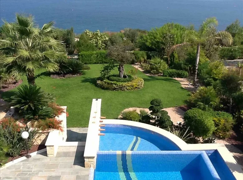 Villa 300 m² Neo Chorio, Chipre