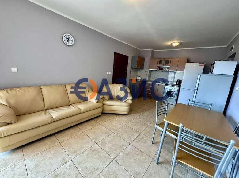 Mieszkanie 4 pokoi 110 m² Rawda, Bułgaria