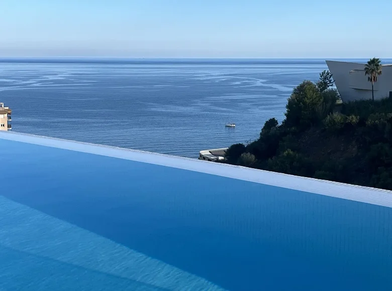 Mieszkanie 3 pokoi 130 m² Benalmadena, Hiszpania