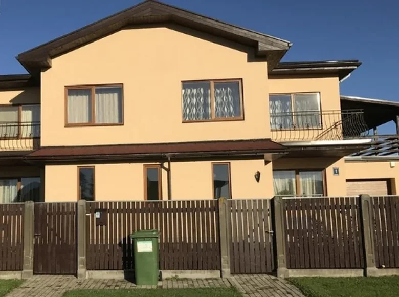 Maison 8 chambres 595 m² Riga, Lettonie