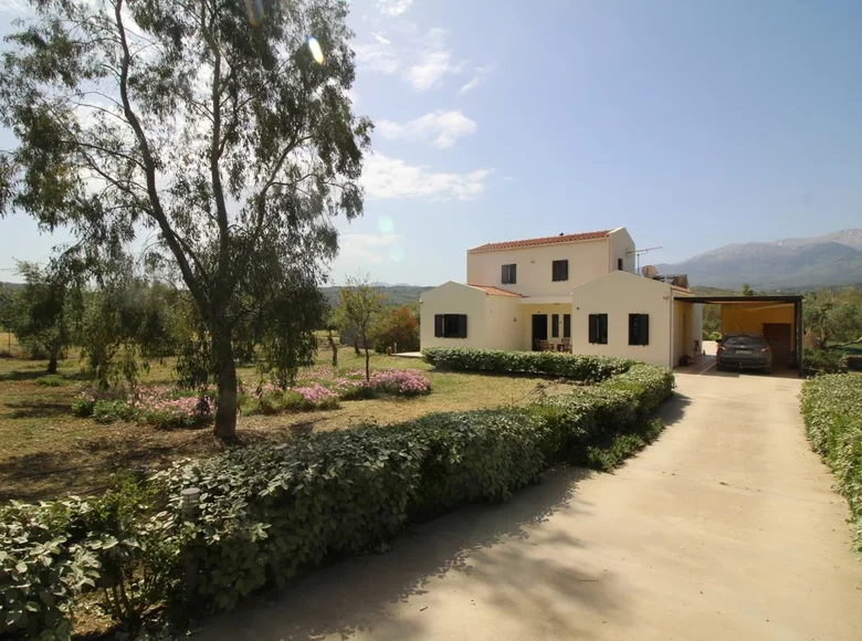 Дом 3 спальни  Неон-Хорион, Греция